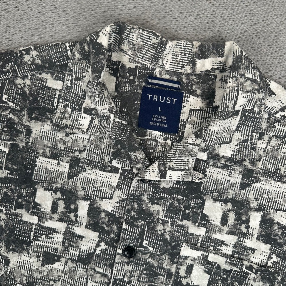 Trust Shirt Mens Large Linen Rayon Abstract City Print Short Sleeve Button Down